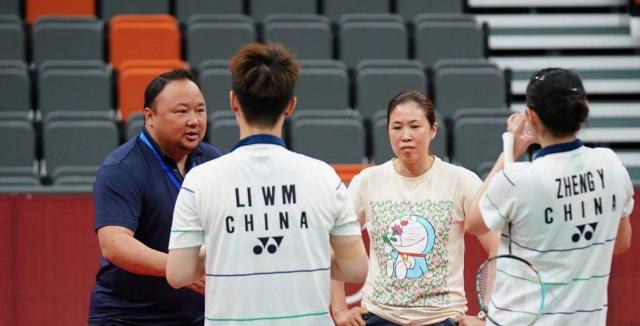 爱游戏APP-邀请奥运冠军分享经验 张军期待年轻队员打出冲劲