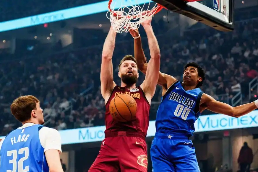 ayx-首秀24+8+6记三分！“黑八”功臣&amp;amp;6400万先生，哈登超级帮手来了