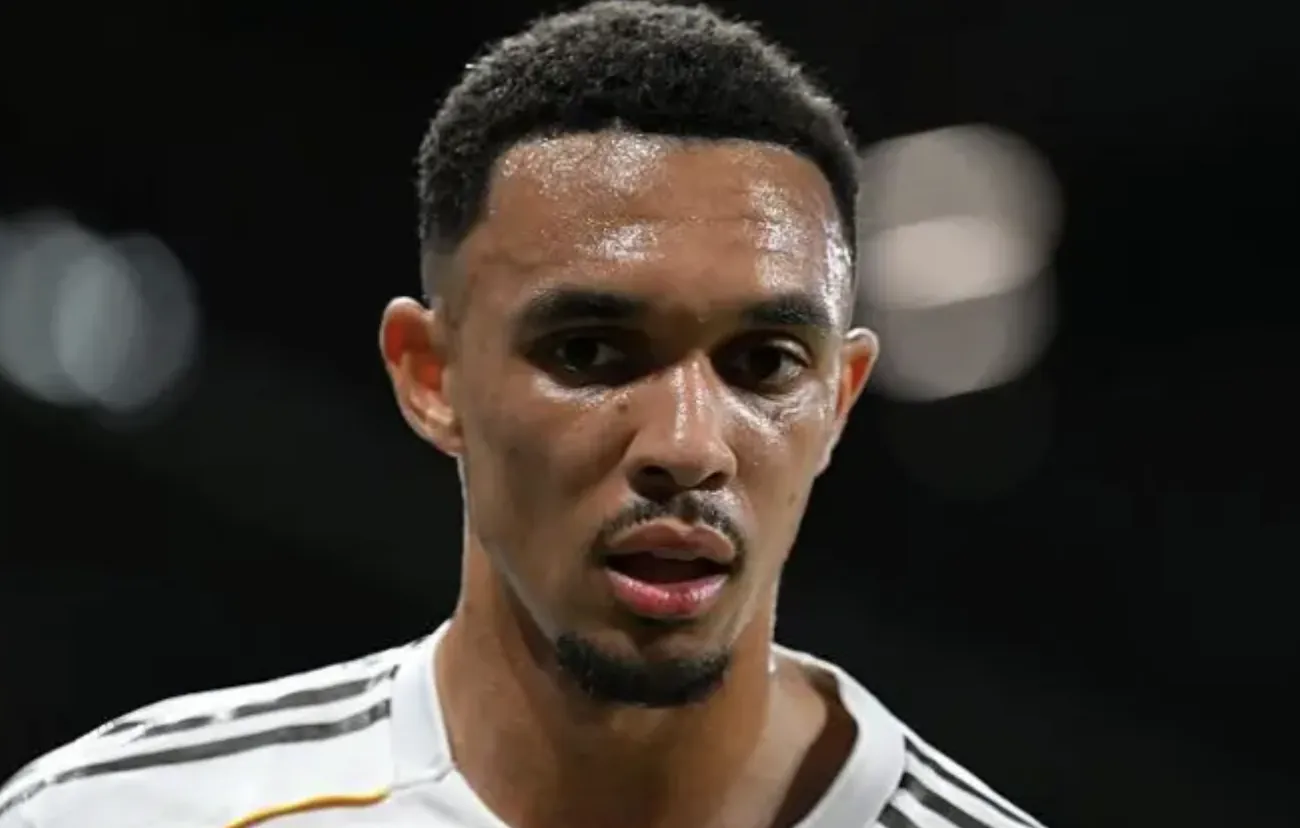 BBC：图赫尔观战皇马vs拜仁，目睹阿诺德攻防两端不稳定发挥